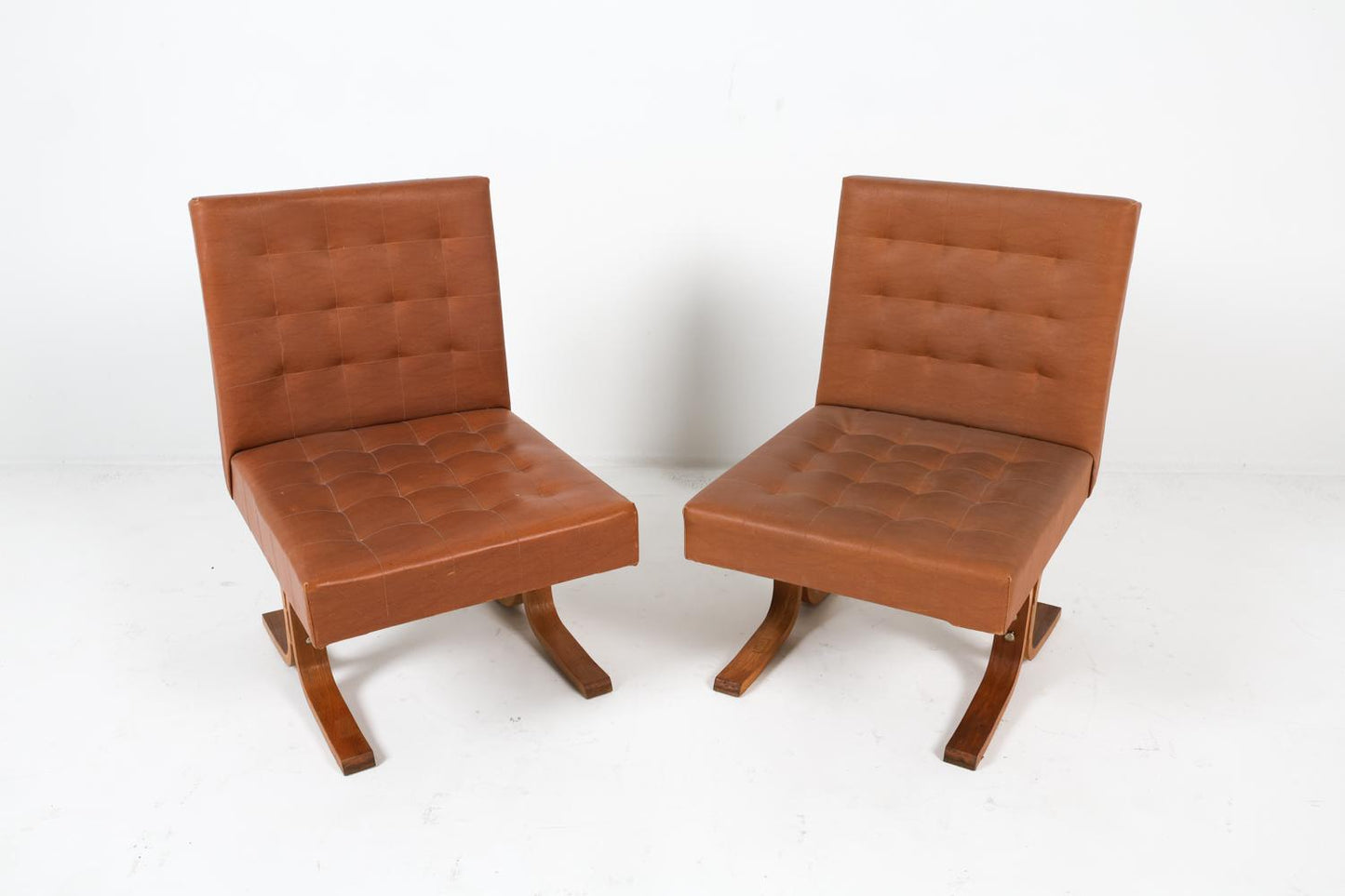 Ludvik Volak Oak & Leather 'Bratislava' Chairs (Pair)