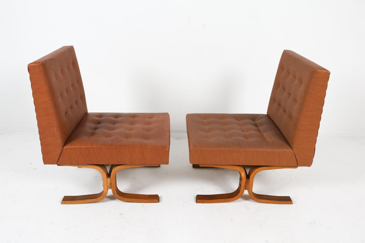 Ludvik Volak Oak & Leather 'Bratislava' Chairs (Pair)